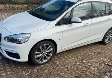 BMW 218 Gran Tourer 148.000 km 10.200 &euro; Bremen 28307