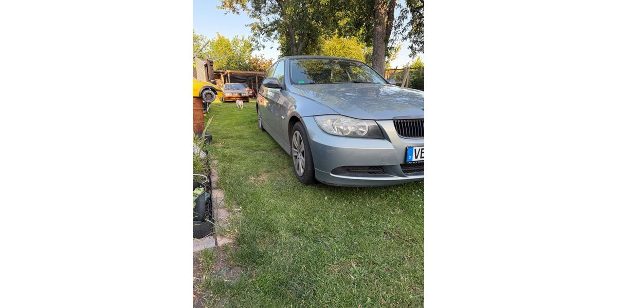 BMW 320 400.000 km 2.560 &euro; Bremen 28309