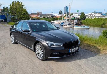 BMW 740 215.689 km 22.990 &euro; Bremen 28217