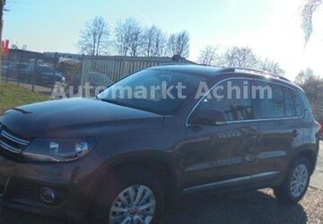 VW Tiguan 212.000 km 8.950 &euro; Achim 28832