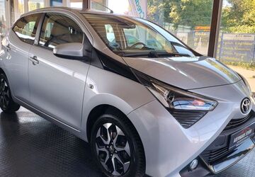 Toyota Aygo (X) 74.600 km 10.400 &euro; Bremen 28201