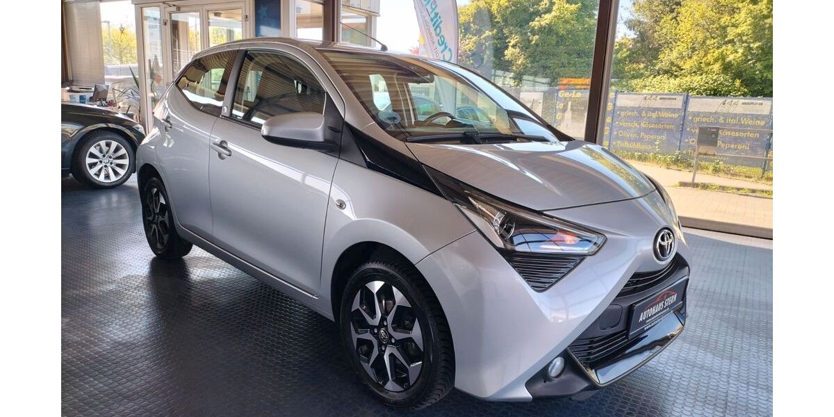 Toyota Aygo (X) 74.600 km 10.400 &euro; Bremen 28201