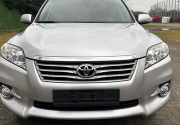 Toyota RAV 4 179.000 km 9.200 &euro; Bremen 28355