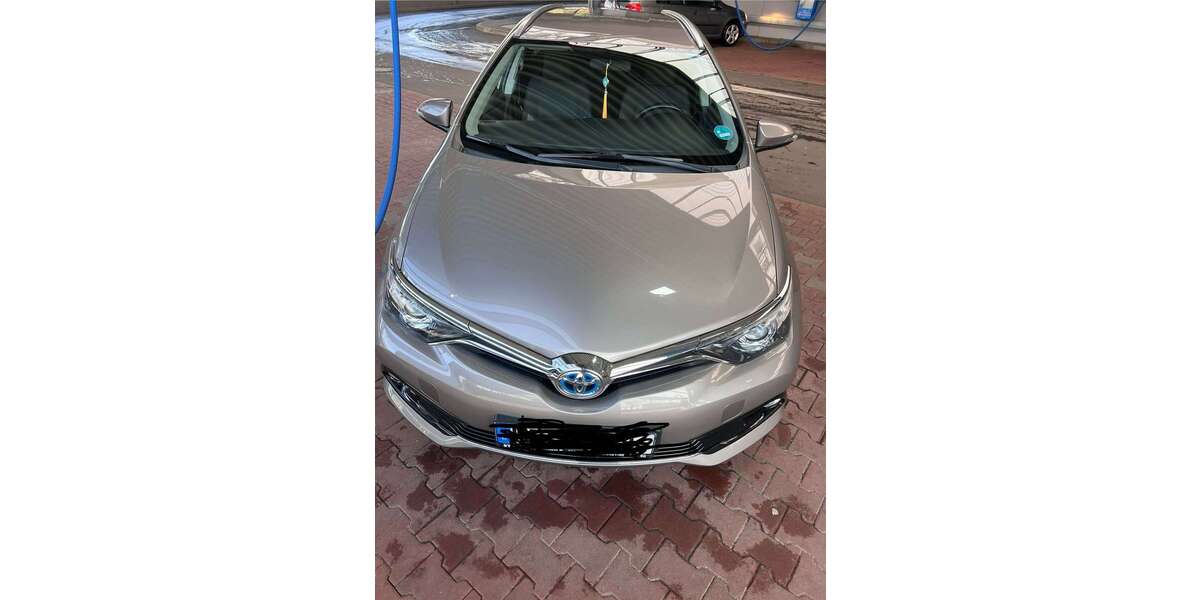 Toyota Auris 104.232 km 14.450 &euro; Bremen 28719