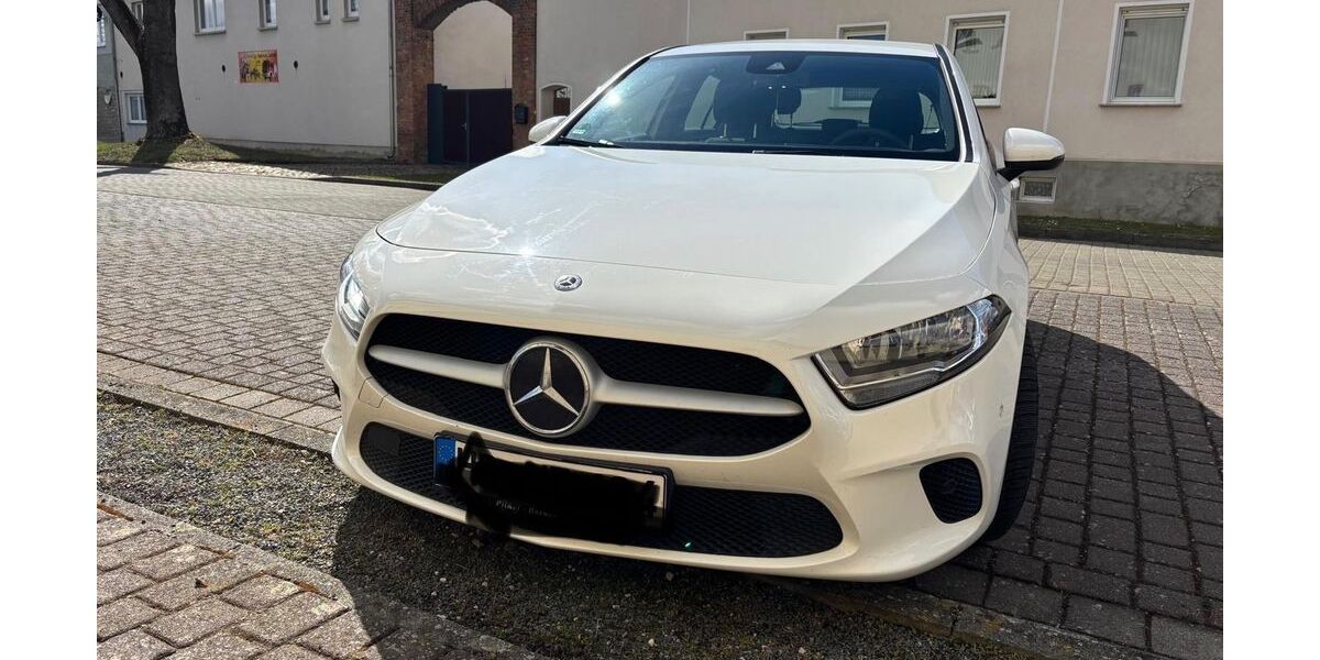 Mercedes-Benz A 180 103.000 km 18.900 &euro; Bremen 28205