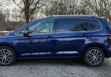 VW Touran 195.000 km 16.200 &euro; Bremen 28259