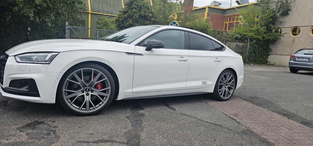 Audi A5 143.000 km 31.399 &euro; Bremen 28197