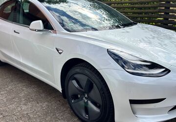 Tesla Model 3 103.988 km 20.199 &euro; Bremen 28307
