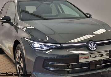 VW Golf 2.500 km 36.580 &euro; Ganderkesee 27777