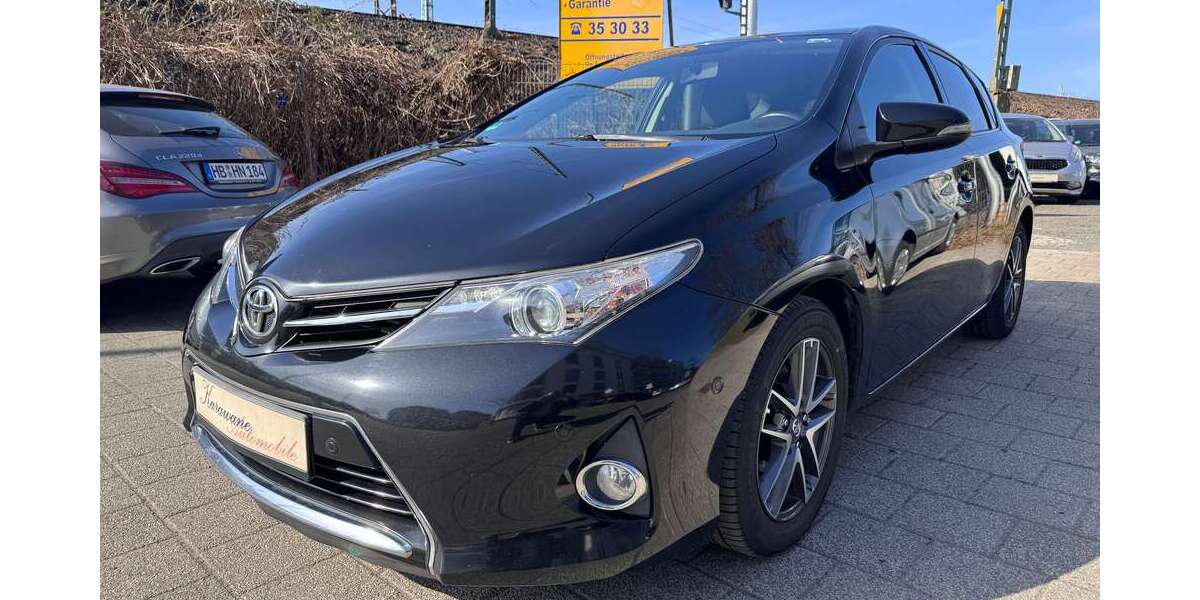 Toyota Auris 73.000 km 11.750 &euro; Bremen 28215