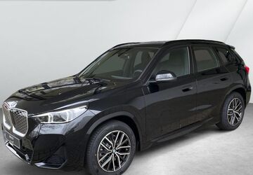 BMW iX1 6.700 km 52.120 &euro; Bremen 28757