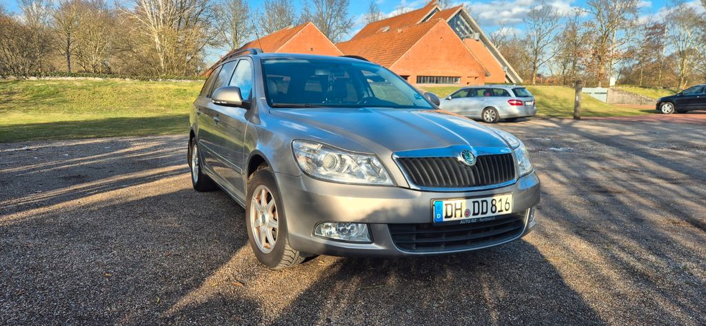 Skoda Octavia 196.140 km 5.250 &euro; Stuhr 28816