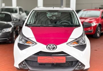 Toyota Aygo (X) 87.000 km 8.299 &euro; Bremen 28199
