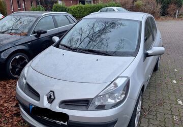 Renault Clio 126.000 km 2.700 &euro; Worpswede 27726