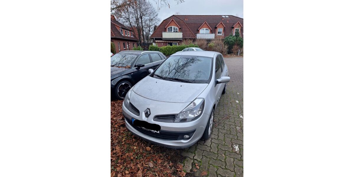 Renault Clio 126.000 km 2.700 &euro; Worpswede 27726