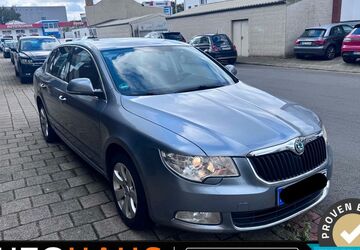 Skoda Superb 163.267 km 3.990 &euro; Bremen 28217