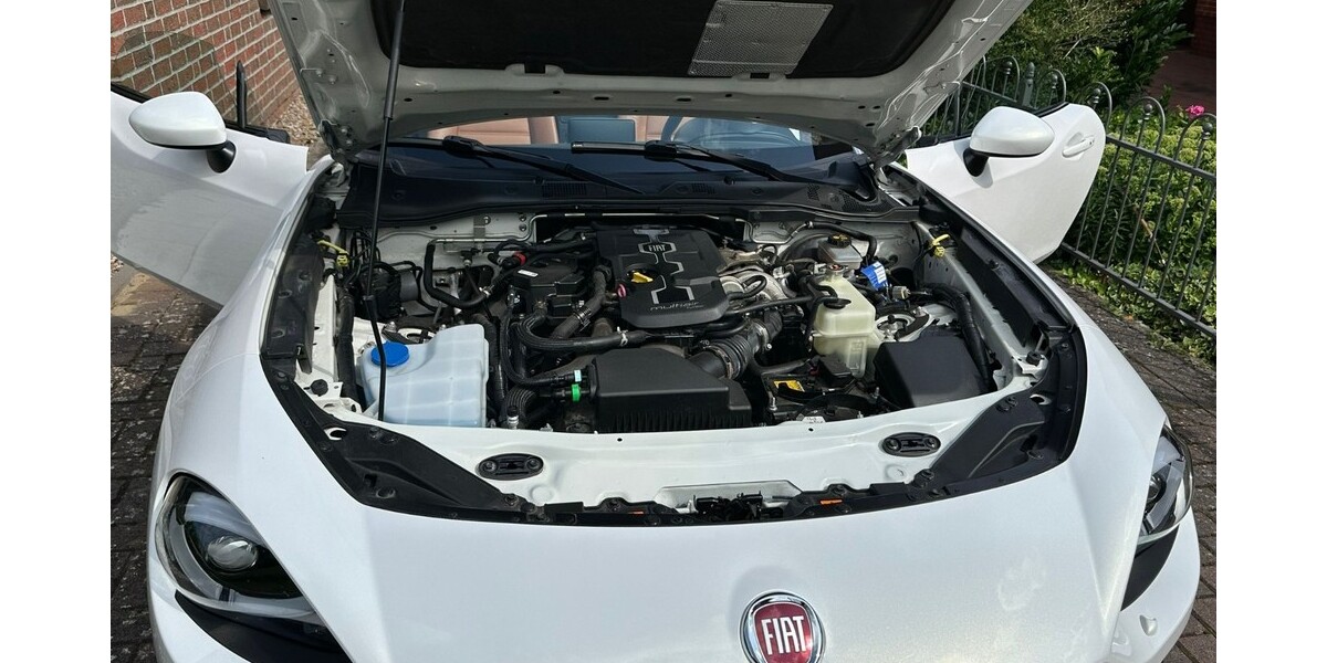 Fiat 124 Spider 59.800 km 18.390 &euro; Ottersberg 28870