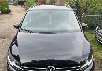 VW Touran 134.571 km 14.000 &euro; Bremen 28325