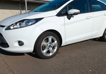 Ford Fiesta 113.000 km 4.450 &euro; Bremen 28277