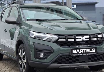 Dacia Sandero 65.000 km 16.540 &euro; Hude 27798