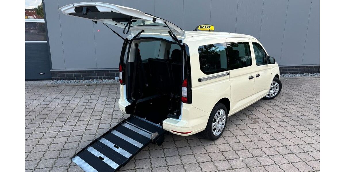 Ford Grand Tourneo 1.049 km 54.399 &euro; Lilienthal 28865