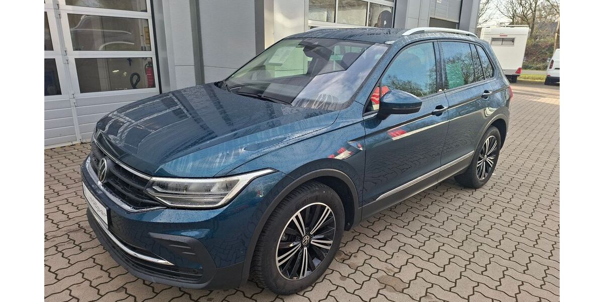 VW Tiguan 49.600 km 31.480 &euro; Oyten 28876