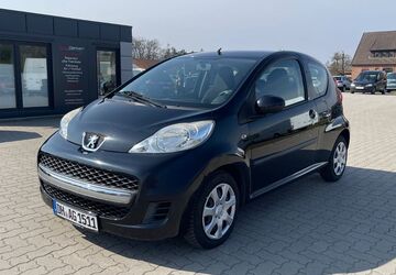 Peugeot 107 120.738 km 2.800 &euro; Martfeld 27327