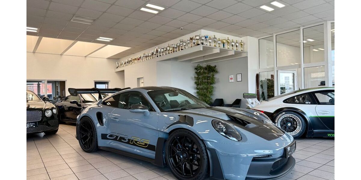 Porsche 992 8.687 km 317.850 &euro; Stuhr-Bremen 28816