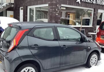 Toyota Aygo (X) 35.400 km 12.490 &euro; Bremen 28309