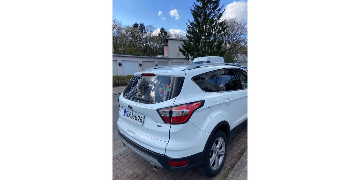 Ford Kuga 92.000 km 16.100 &euro; Bremen 28327