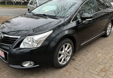 Toyota Avensis 273.400 km 4.980 &euro; Bremen 28215