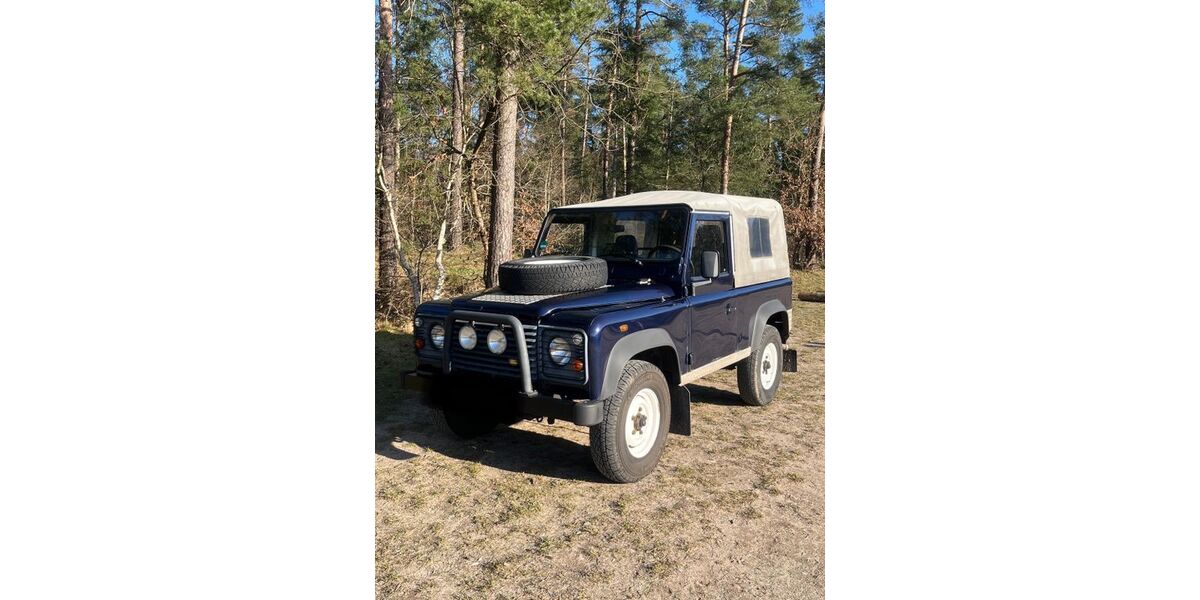 Land Rover Defender 181.000 km 25.990 &euro; Thedinghausen 27321