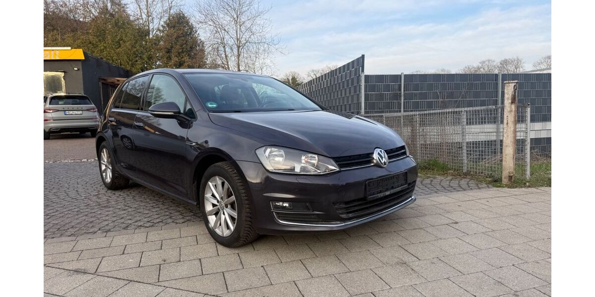 VW Golf 174.000 km 6.300 &euro; Bremen 28259