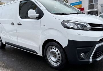 Toyota Proace (Verso) 283.000 km 7.990 &euro; Bremen 28329