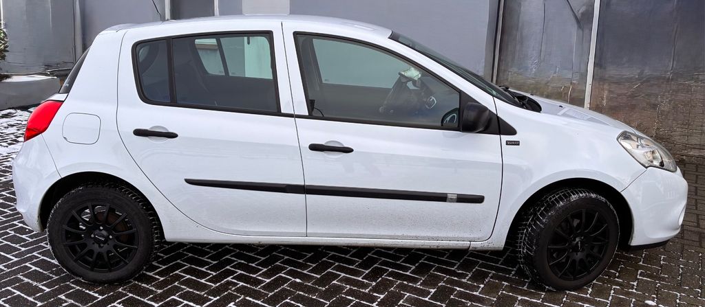 Renault Clio 123.000 km 3.800 &euro; Osterholz-Scharmbeck 27711