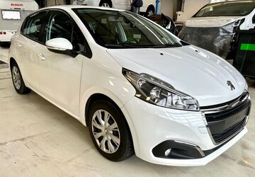 Peugeot 208 119.595 km 6.299 &euro; Bremen 28217